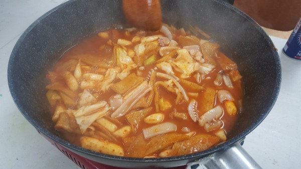 해물떡볶이 완성 모습