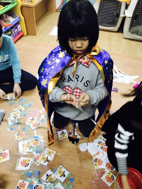 간식 나눔 행사 준비하는 나의 형제 친구들