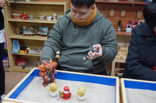 모래놀이치료