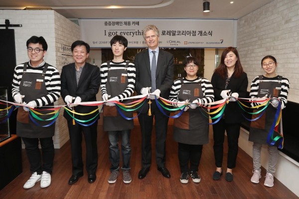 로레알카페개소식컷팅