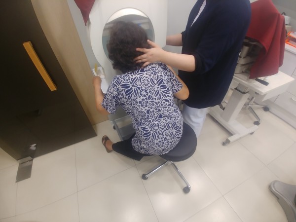 검사하는모습