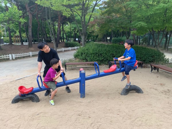 신나는학교 놀이터 사진2