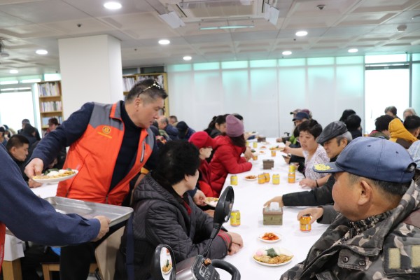 봉사활동하는 금천로타리클럽