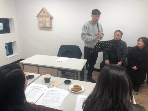 시연하는 모습