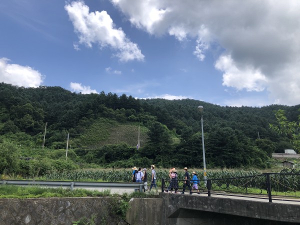 밭으로가는모습