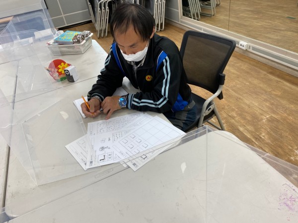학습활동에 참여하는 모습