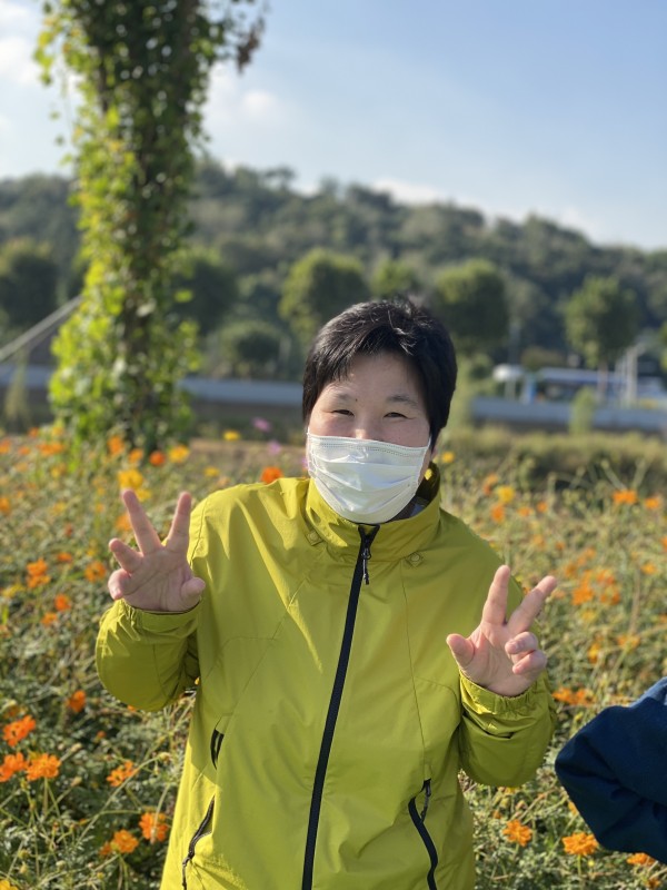 안양천 꽃밭에서 찍은 사진