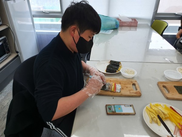 맛있는 음식을 만들어요