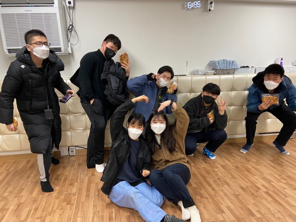 사이좋은 우리 경제야놀자 심화반 친구들과 다단체사진 찰칵