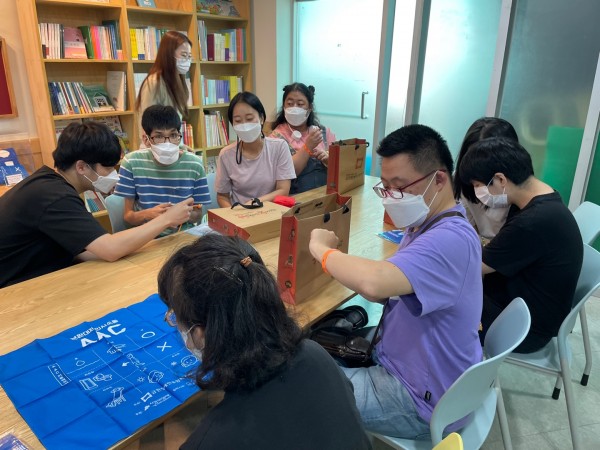 여러가지 AAC 도구로 의사소통 체험해보는 중