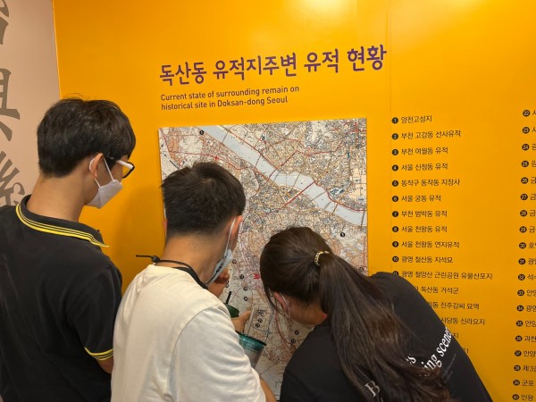 독산동 유적발굴 전시관 방문