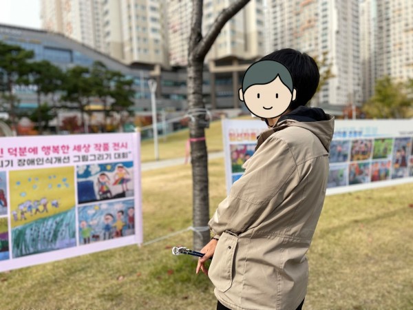 열심히 사진 구경 중3
