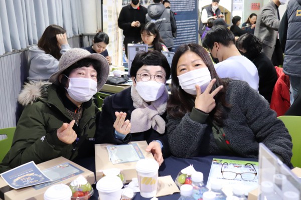 자리를 빛내주신 참석자 사진