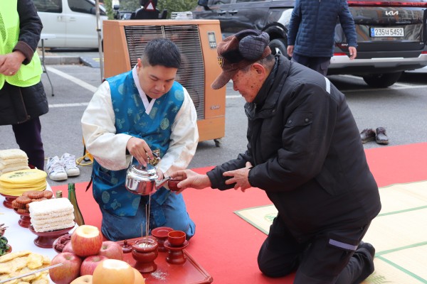 차례합동을하는모습