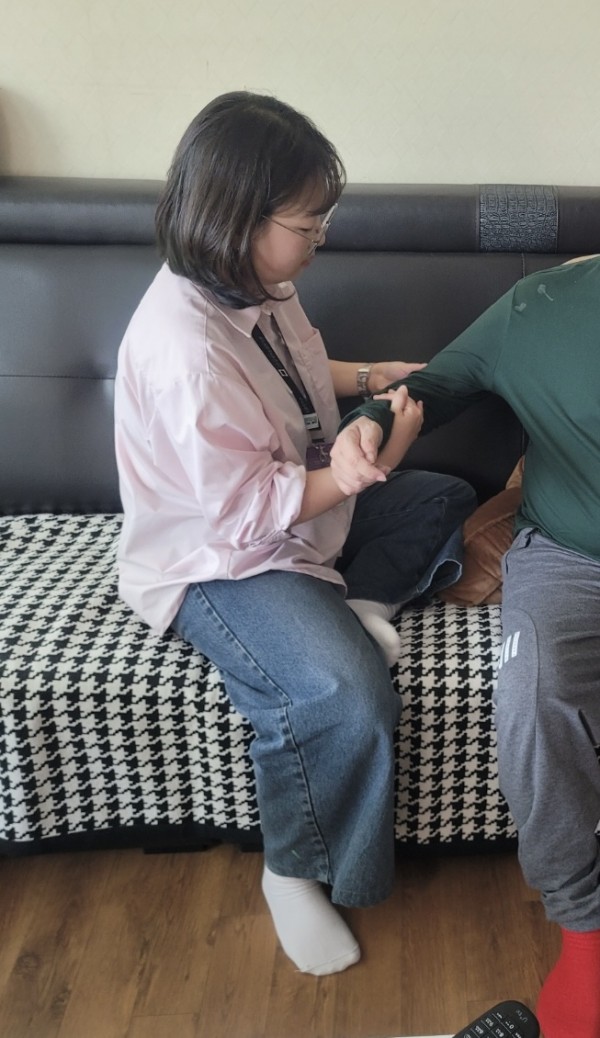 독립적인 식사를 위한 상지가동범위 증진 운동