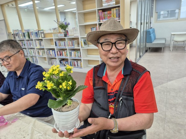 직접 분갈이 한 화분