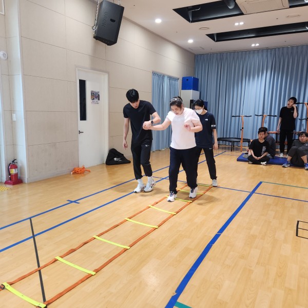 강사님과 같이 참여하는 모습