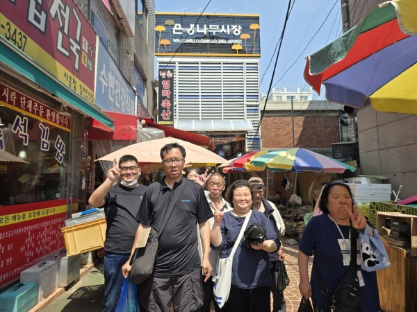 우리동네 금천학교 이용인들과 방문한 은행나무시장