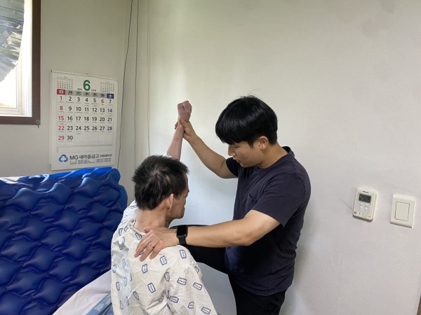 앉은 자세 유지시간 증진을 위한 활동제공