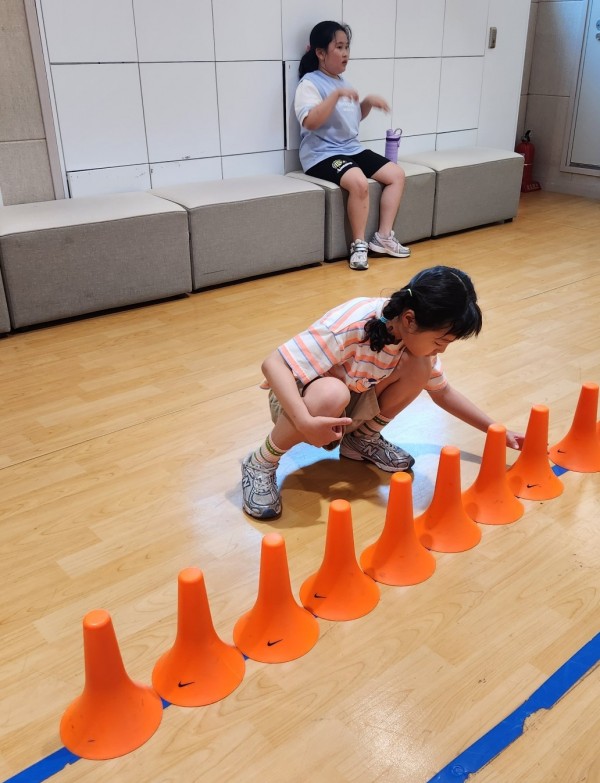고깔콘을 정리하는 모습