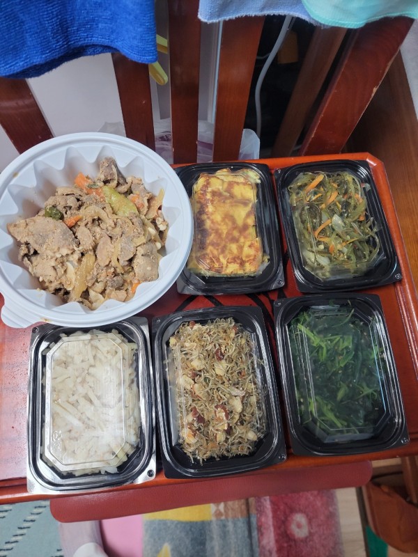 전달되는 완제품(밑반찬) 사진