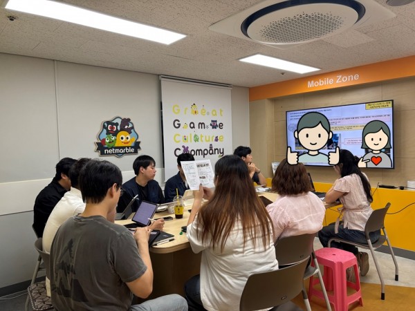 8차 내부사례회의를 진행한 모습의 사진