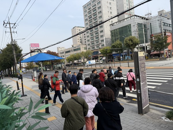 AAC 마을로 이동하는 모습