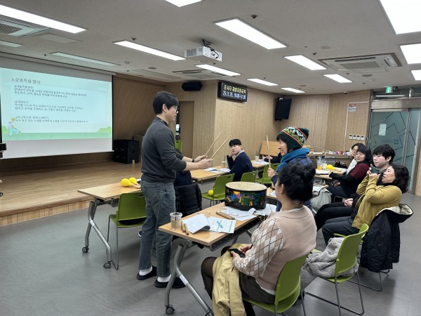 이용인역할을 해주시며 즉흥 상황극을 보여주신 볕바라기 공동생활가정 원장님