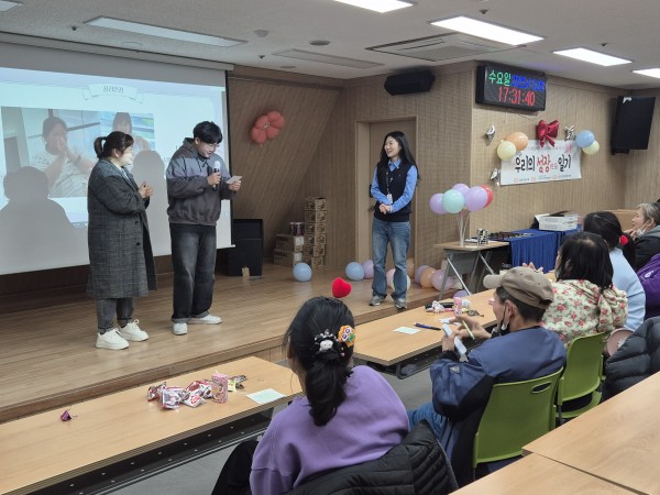 사업에 대한 가족의 소감과 응원을 전하는 모습