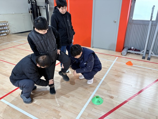 틀어진 발목교정