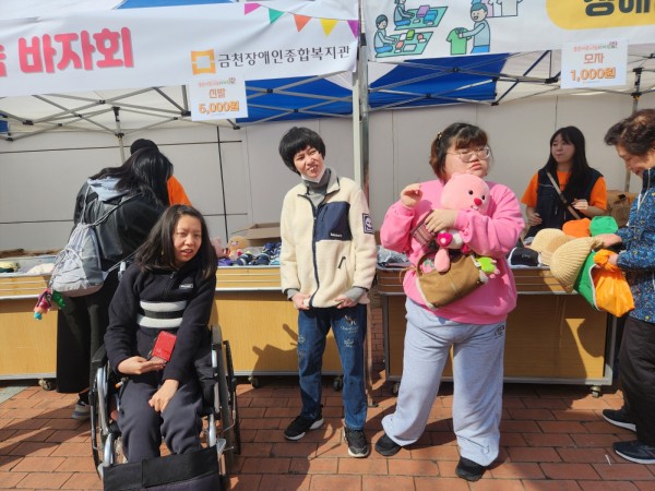 2실 이용인들끼리 한컷