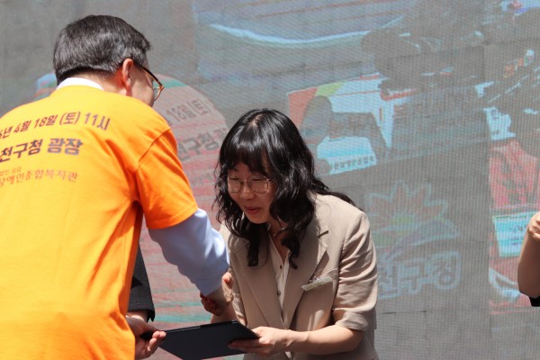 f2fae15816044811f7fbfcb1b64ec12e_1776674