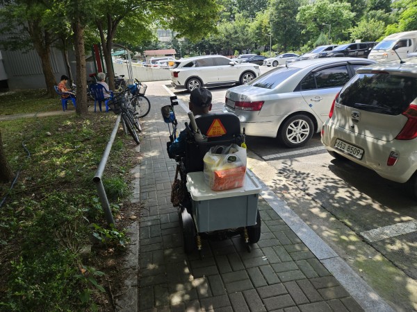 가정으로 찾아가는 모습