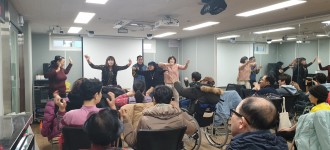 방학없이 운영하는 건강,노래교실! 매주(화)요일마다 여러분도 함께해요!