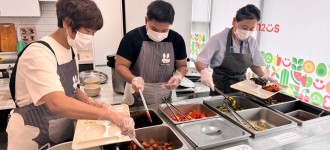 "특별한 한 달, 따뜻한 식사 이야기"